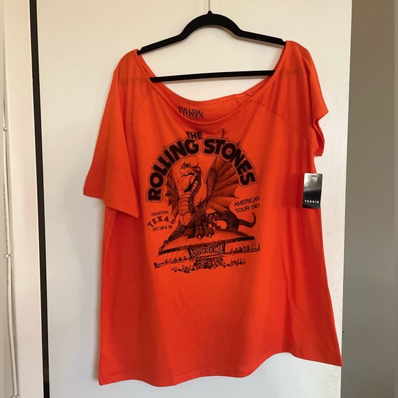 torrid Tops - Torrid “Rolling Stones” Off the Shoulder Tour T-Shirt - Sizes 2 & 3